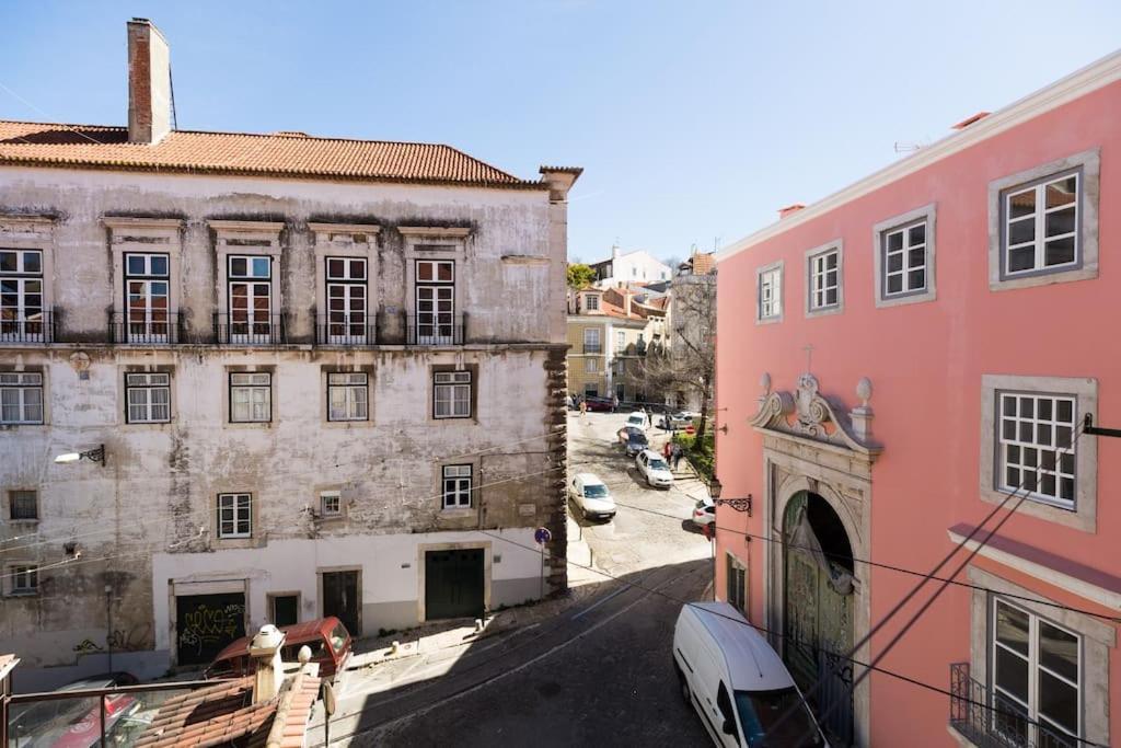 Ola Lisbon - Castelo IV Leilighet Eksteriør bilde